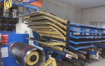 Building machine