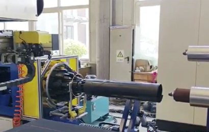 Semi-automatic building machine for rolling lobe air spring